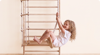 5-in-1 houten klimrek voor kinderen met optrekstang & 3-in-1 schommelset